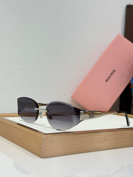 Picture of Miu Miu Sunglasses _SKUfw80947384fw
